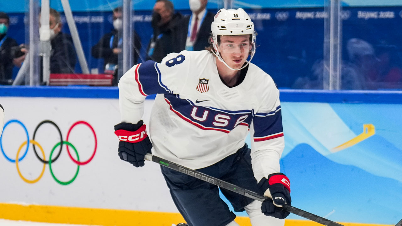 Jake Sanderson joins U.S. men's hockey team after clearing COVID-19  protocols