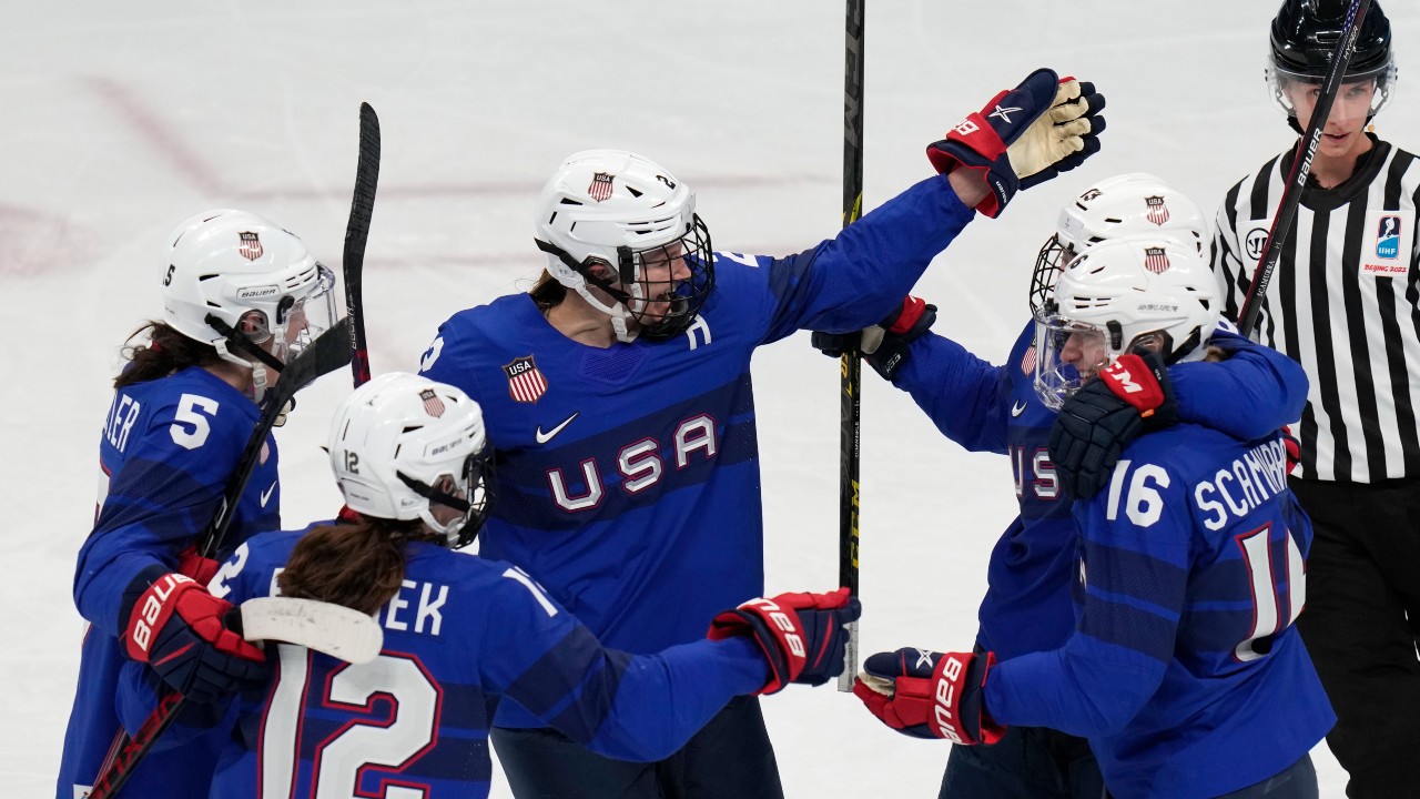 U.S. avoids major Olympic hockey upset with late surge vs. Czech Republic thumbnail