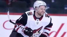 Coyotes&#8217; Kessel keeps iron man streak alive before birth of first child
