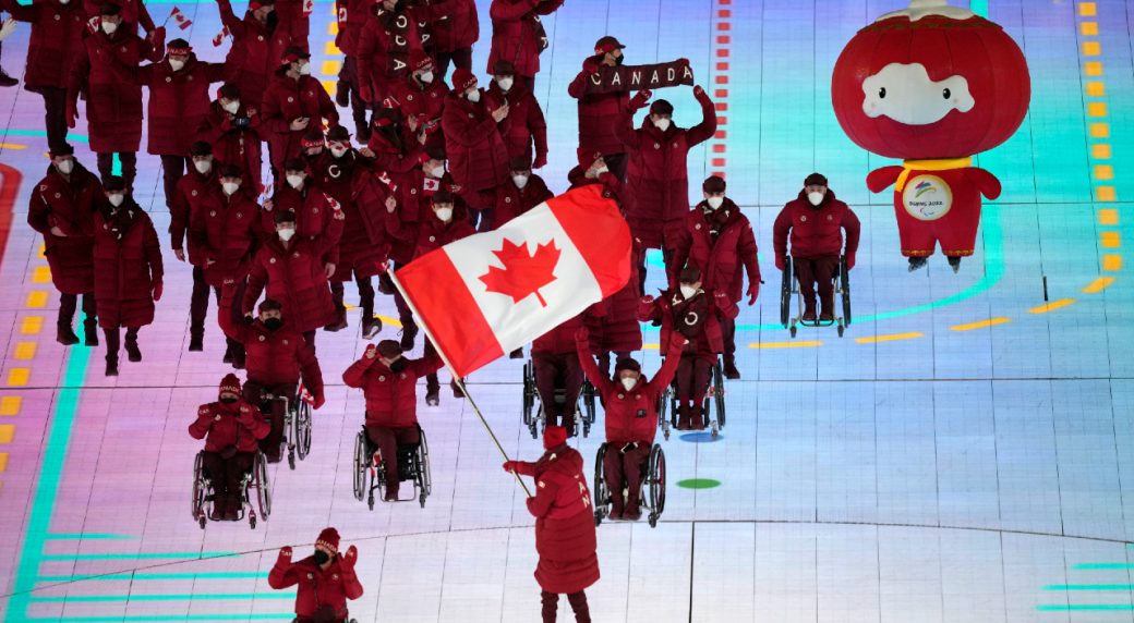 Le Canada ajoute des médailles de bronze en super-G alpin et en cross-country aux Jeux paralympiques de Pékin
