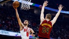 LaVine’s 25 paces Bulls to win over listless Cavaliers
