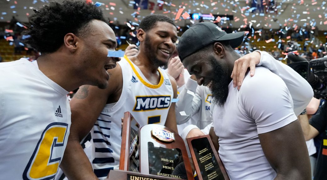 JeanBaptiste's miracle buzzerbeater sends Chattanooga to March Madness