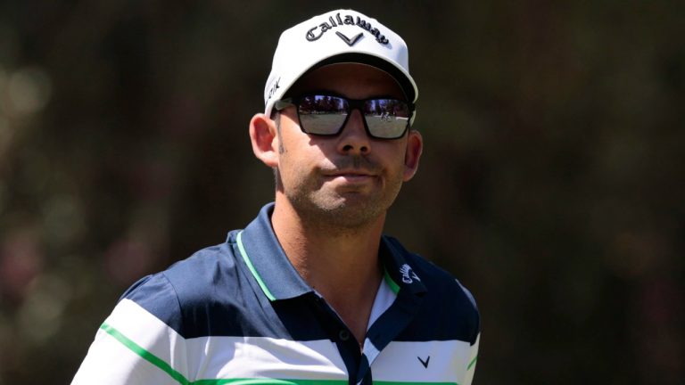 Pablo Larrazabal of Spain reacts after missing a putt during the first round of the WGC-Mexico Championship golf tournament, at Chapultepec Golf Club in Mexico City, Mexico City, Thursday, Feb. 20, 2020.(Fernando Llano/AP)