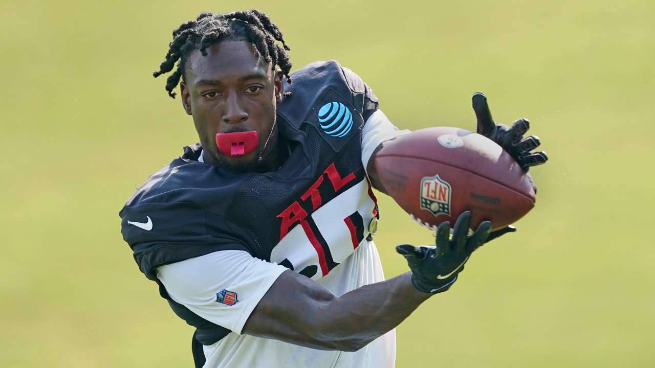 NFL suspends Falcons WR Calvin Ridley indefinitely for betting on games thumbnail
