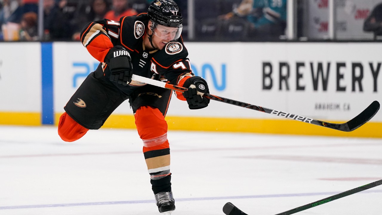 Bruins' Hampus Lindholm returns to Anaheim under the larger