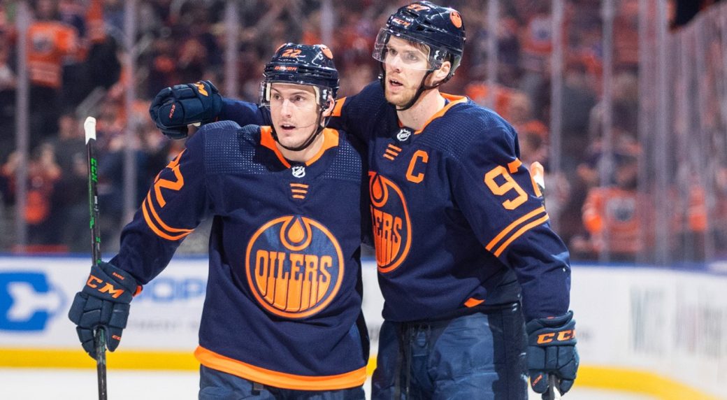 Connor McDavid scores twice, Oilers outmuscle Lightning