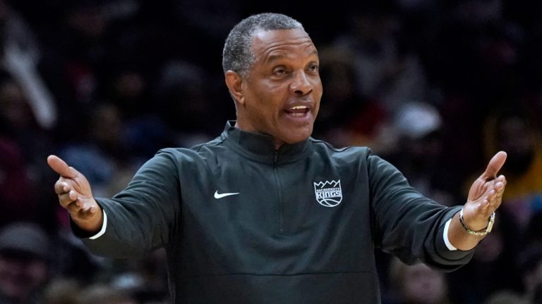 Sacramento Kings coach Alvin Gentry argues a call with an official during the second half of the team's NBA basketball game against the Cleveland Cavaliers, Saturday, Dec. 11, 2021, in Cleveland. The Cavaliers won 117-103. (Tony Dejak/AP)