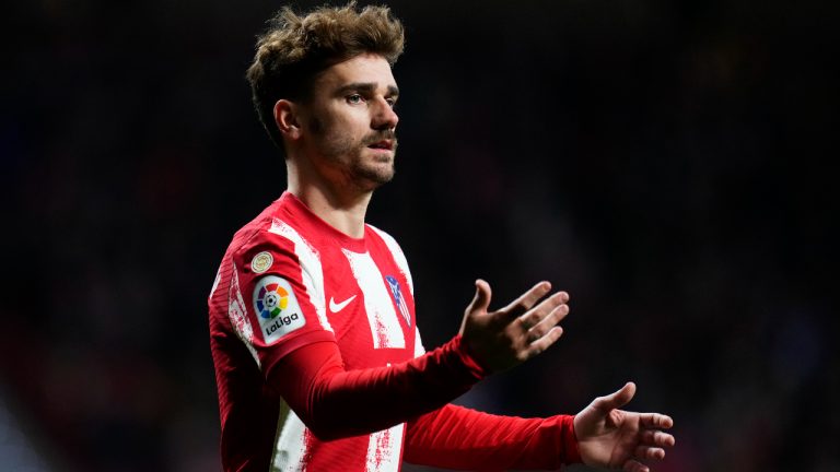 Atletico Madrid's Antoine Griezmann gestures during a Spanish La Liga soccer match between Atletico Madrid and Alaves at the Wanda Metropolitano stadium in Madrid, Spain, Saturday, April 2, 2022. (Manu Fernandez/AP)