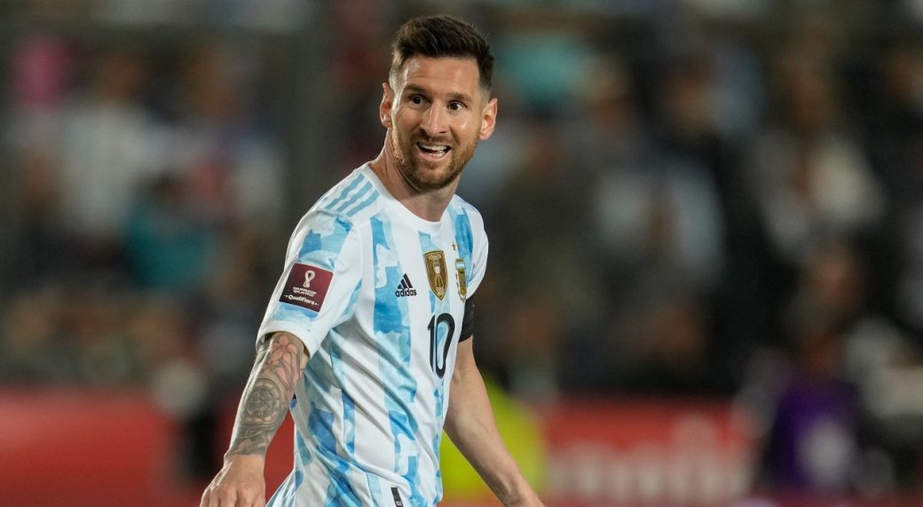 Messi z Argentyny przygotowuje się do walki z Lewandowskim z Polski