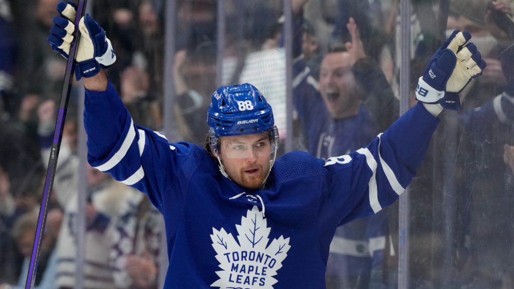 Toronto Maple Leafs: William Nylander negotiations reach crucial stage