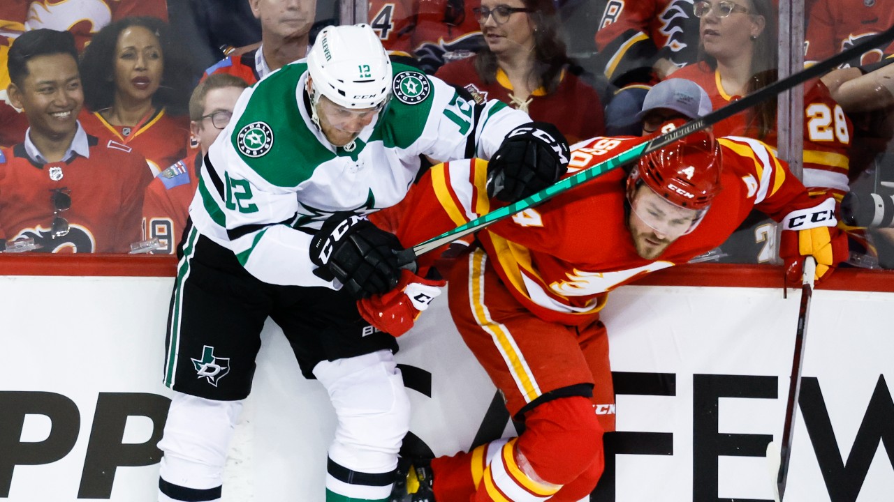 Flames' Andersson, Stars' Klingberg given game misconducts for fight