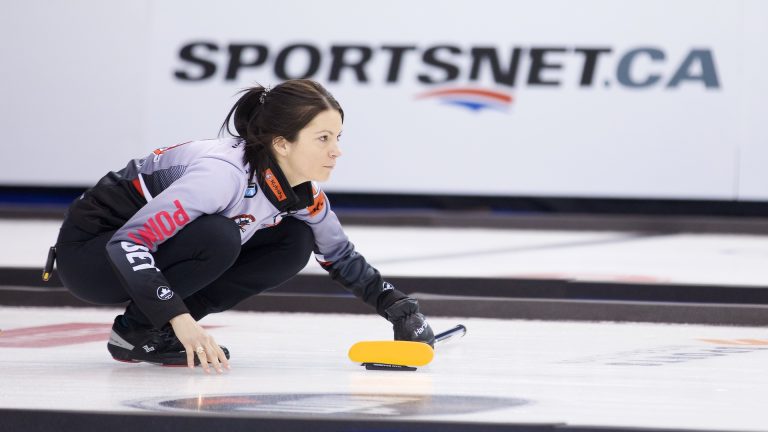 Kerri Einarson in action during the Princess Auto Players' Championship women's final on April 17, 2022, at Toronto's Mattamy Athletic Centre. (Anil Mungal)