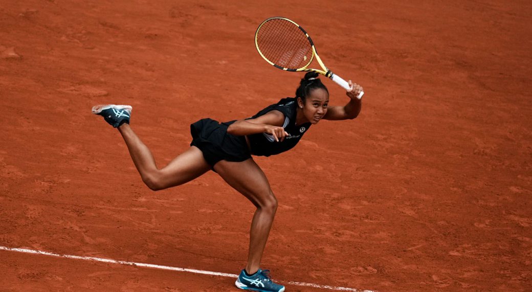 Les Canadiens Fernandez et Auger Aliassime innovent à Roland-Garros