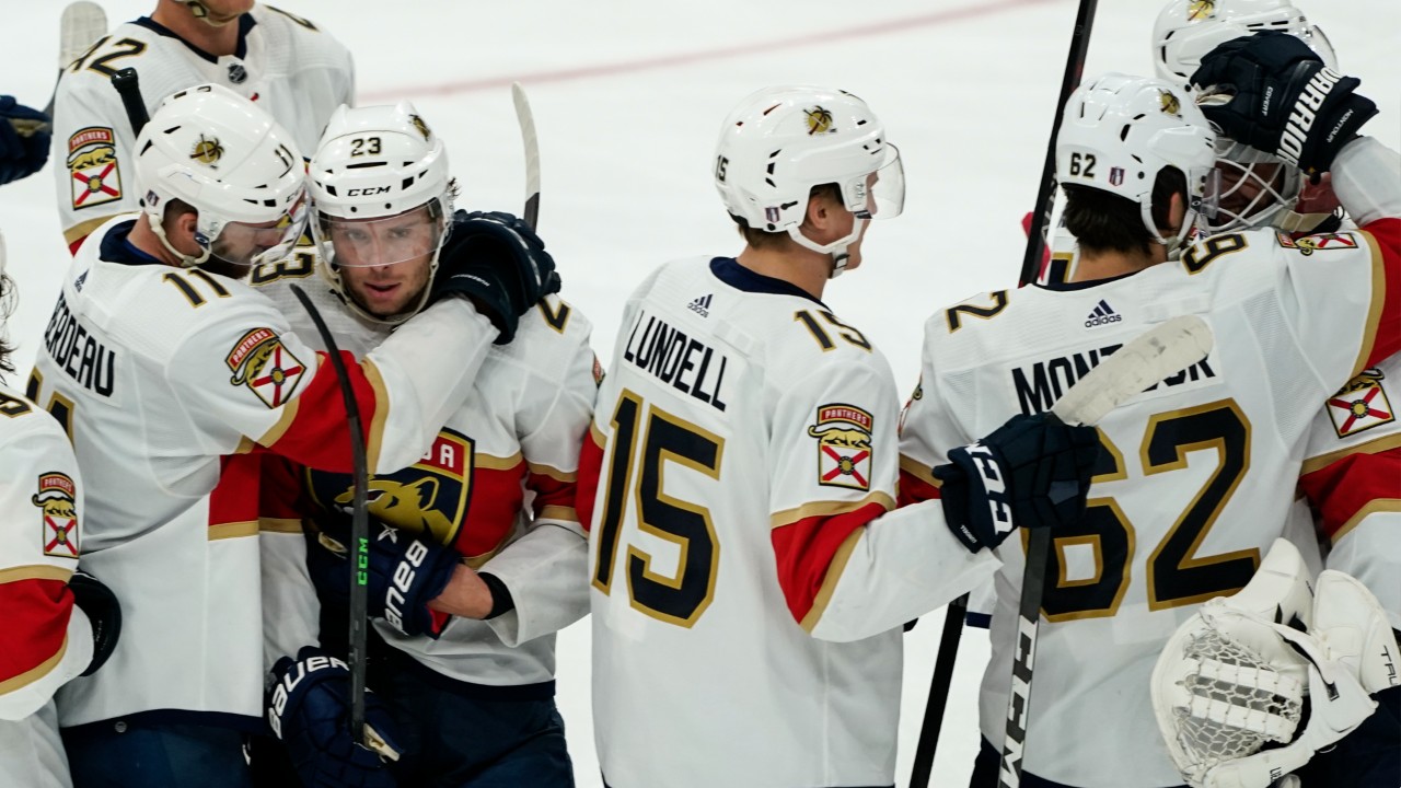 Barkov leaves game early, Panthers fall to Blues in overtime 4-3