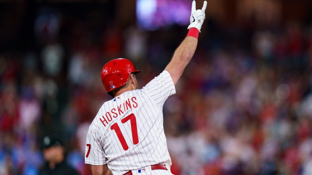 Hoskins hopeful for potential October return for Phillies