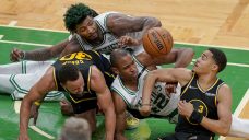 Warriors’ Curry hurt late in Game 3, but expects to play Friday: ‘I’ll be alright’