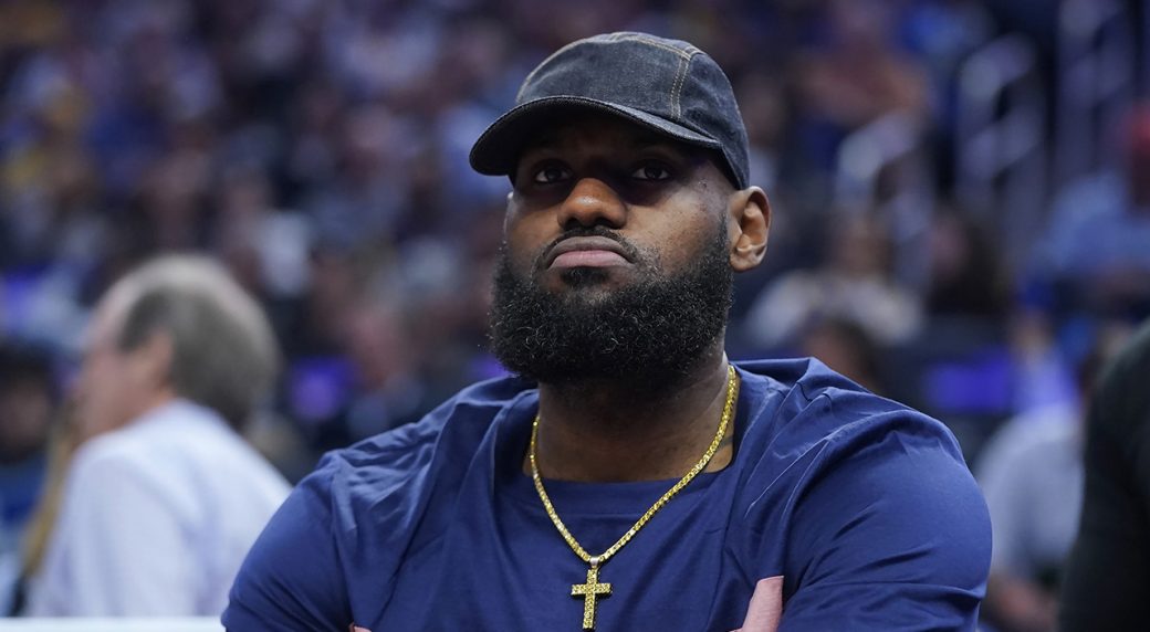 Lebron James wants Dodgers to finish Series
