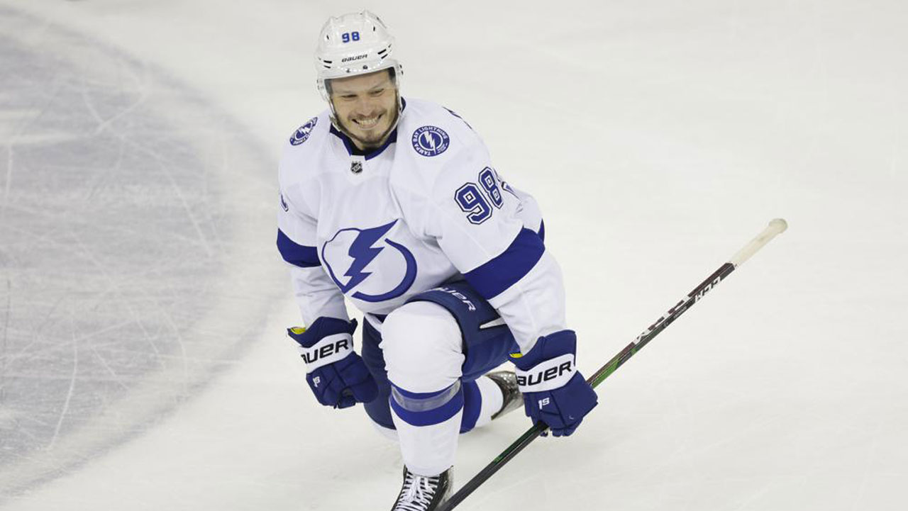 Lightning beat Rangers in Game 5  to take 3-2 lead in Eastern Conference final