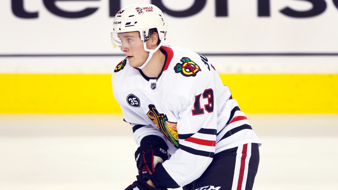 Blackhawks place Borgstrom, Connolly on 