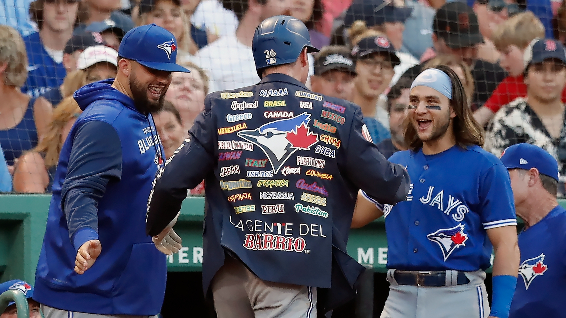 MLB roundup: Blue Jays set team record with 28 runs, rout Red Sox