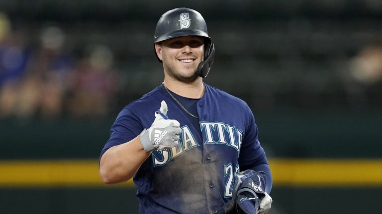 Seven players agreed to one-year contracts with the Seattle Mariners on Thursday. (Tony Gutierrez/AP)