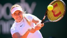 Anastasia Potapova upsets top-seeded Anett Kontaveit at Prague Open