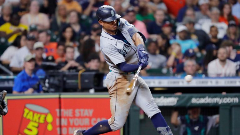 Seattle Mariners' Julio Rodríguez (Michael Wyke/AP)