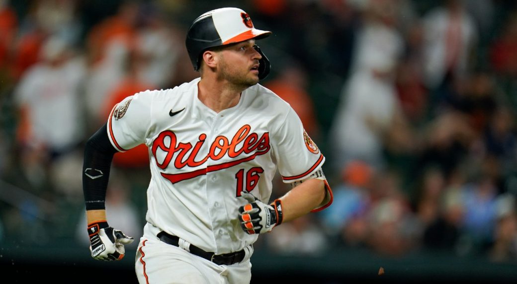 Astros acquire Mancini from Orioles, Rays get Siri in three-team trade