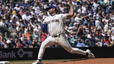 Robbie Ray dominant through seven as Mariners top Guardians 