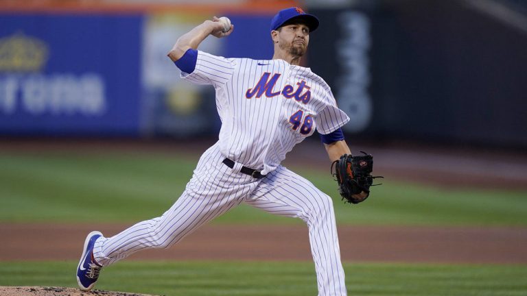 New York Mets starting pitcher Jacob deGrom (48) throws in the first inning of a baseball game against the Philadelphia Phillies. (John Minchillo/AP)