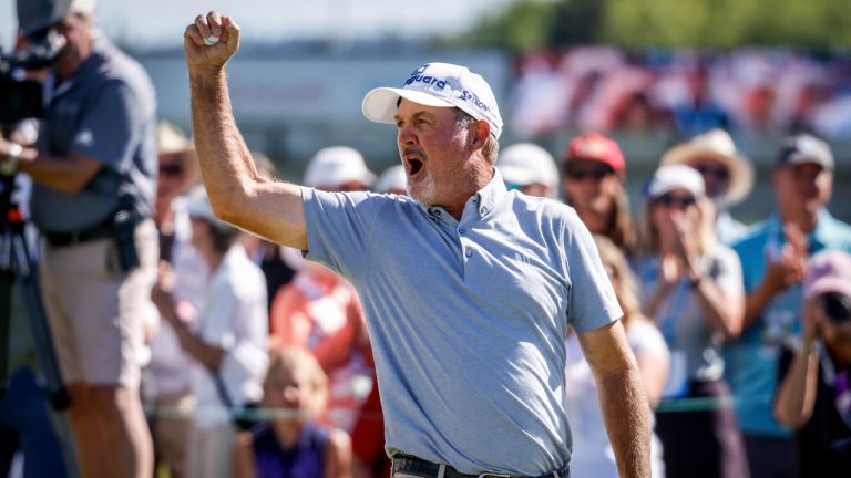 Jerry Kelly, of the United States, celebrates his victory at the PGA Tour Champions Shaw Charity Classic golf event in Calgary, Alta., Sunday, Aug. 7, 2022. (Jeff McIntosh/CP)