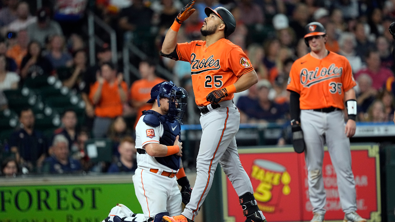 baltimore orioles uniforms 2022