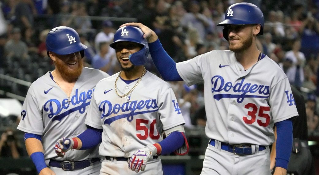 Dodgers beat Diamondbacks to clinch playoff spot after miscalculation