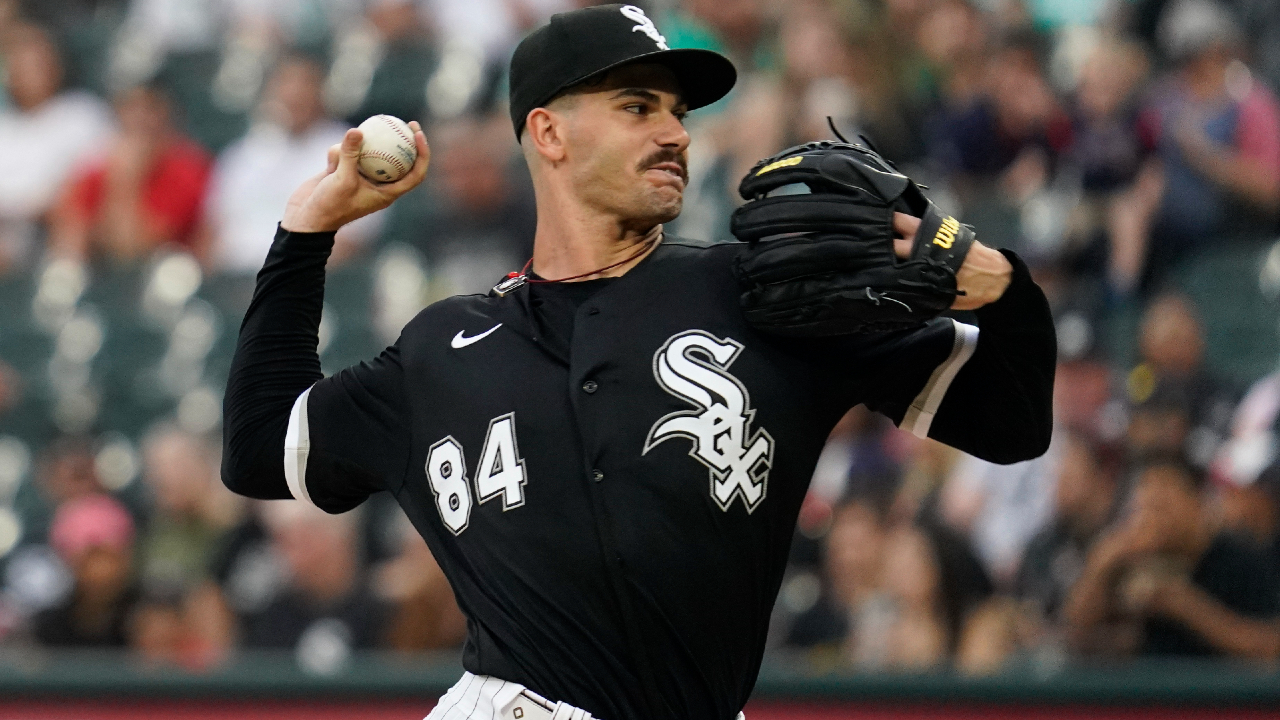White Sox ace Dylan Cease just misses no-hitter against Twins