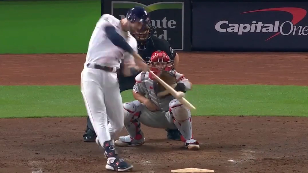 Gotta See It: Astros’ Tucker crushes three-run bomb for second homer in Game 1 thumbnail