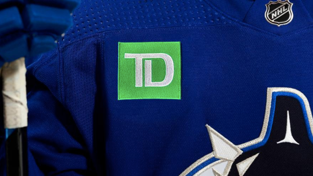 Maple Leafs add Dairy Farmers of Ontario logo to jerseys for