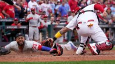 MLB Playoffs Roundup: Phillies stun Cardinals with comeback, Padres pound Mets