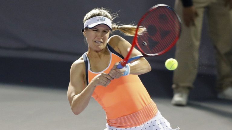 Canada's Eugenie Bouchard hits a return to Sara Sorribes Tormo, of Spain, during the women's final in the Abierto of Zapopan tennis tournament in Zapopan, Mexico, Saturday, March 13, 2021. (Refugio Ruiz/AP)