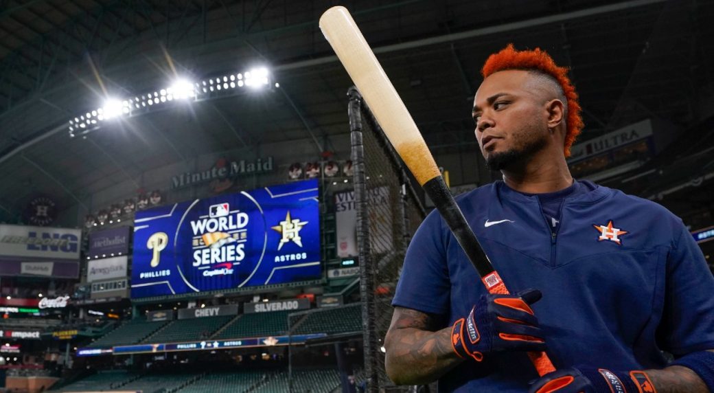 Astros' Maldonado forced to change bats from outdated model for