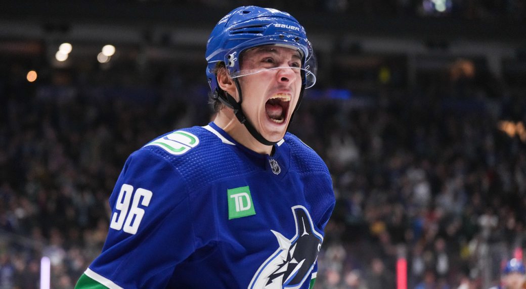 Canucks sign Andrei Kuzmenko to 2-year extension: Why was the