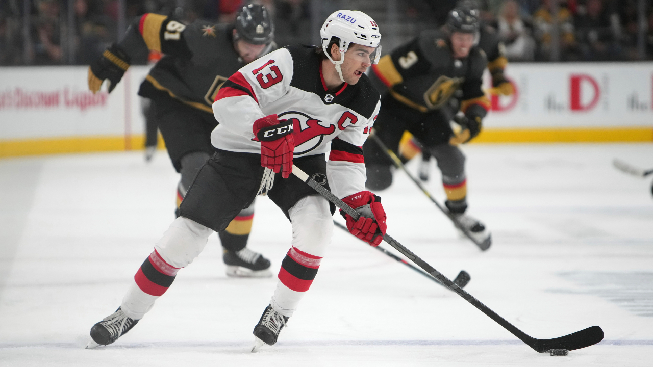Hischier agrees to first contract with Devils