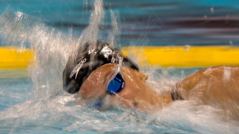 Summer McIntosh of Canada swims on her way to winning the women’s 400m freestyle in World Junior Record time at the FINA Swimming World Cup meet in Toronto on Friday, October 28, 2022. (Frank Gunn/CP)
