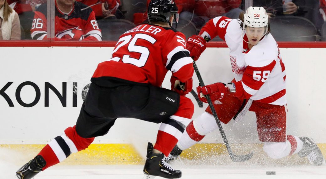 Detroit's Bertuzzi exits game vs. Devils after blocking shot