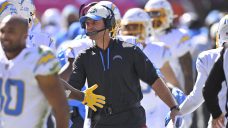 Chargers hang on to beat Browns after coach’s gamble