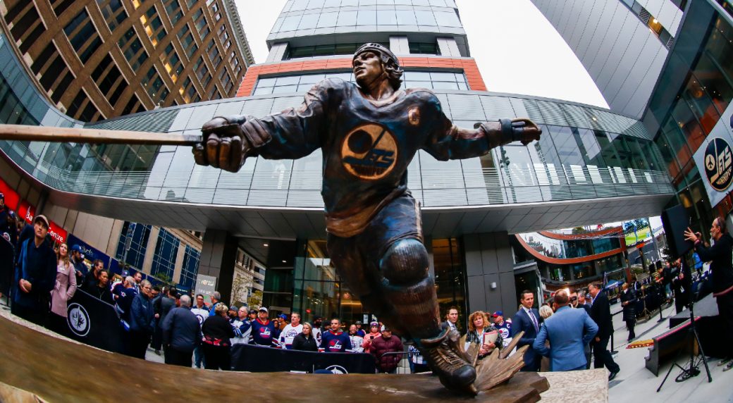 Jets honour Dale Hawerchuk with statue outside Canada Life Centre
