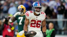AP source: Saquon Barkley, Giants settle on one-year deal worth up to $11M