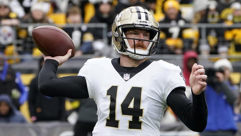 New Orleans Saints quarterback Andy Dalton throws a pass during the first half of an NFL football game against the Pittsburgh Steelers in Pittsburgh, Sunday, Nov. 13, 2022. (Keith Srakocic/AP)