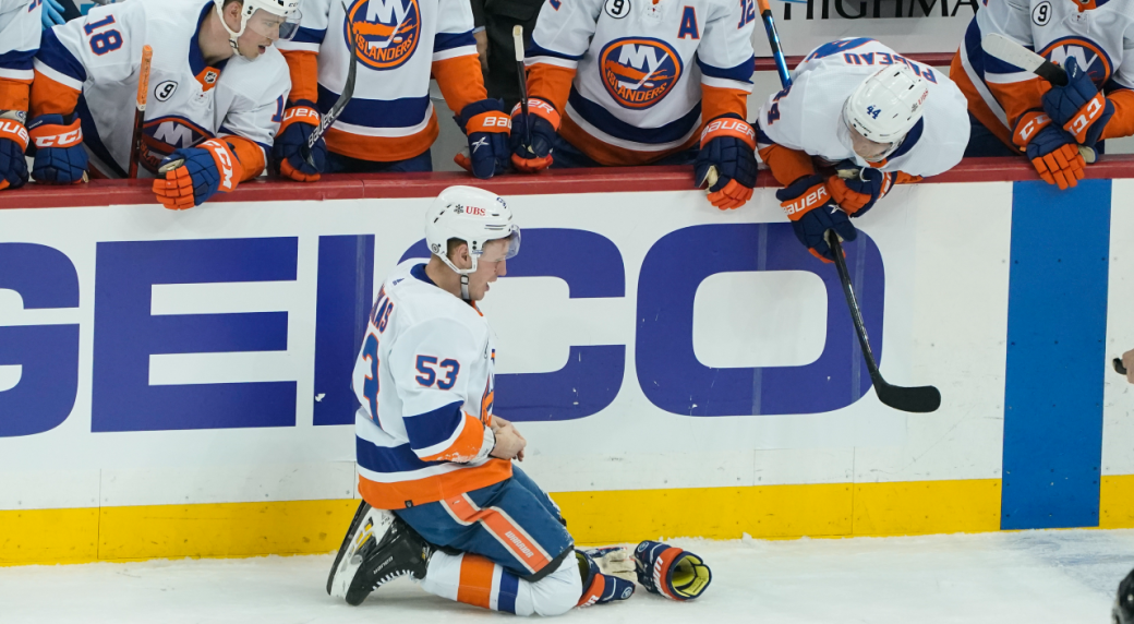Islanders' Casey Cizikas fined 5K by NHL Player Safety for goalie