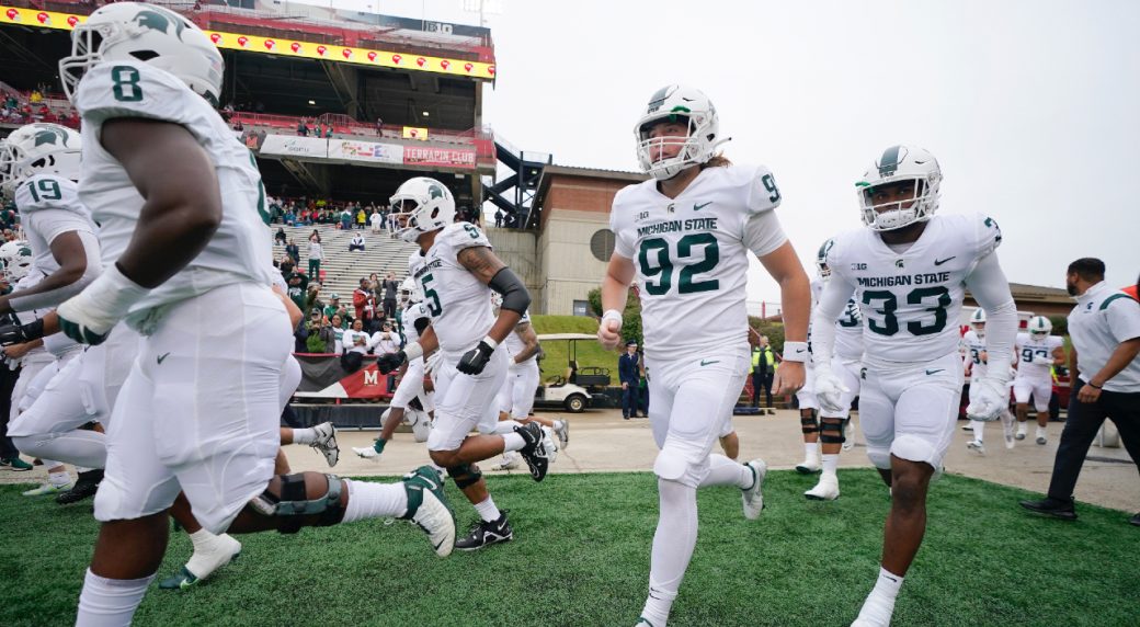 Thin Michigan State Spartans don't have enough at 'winning time