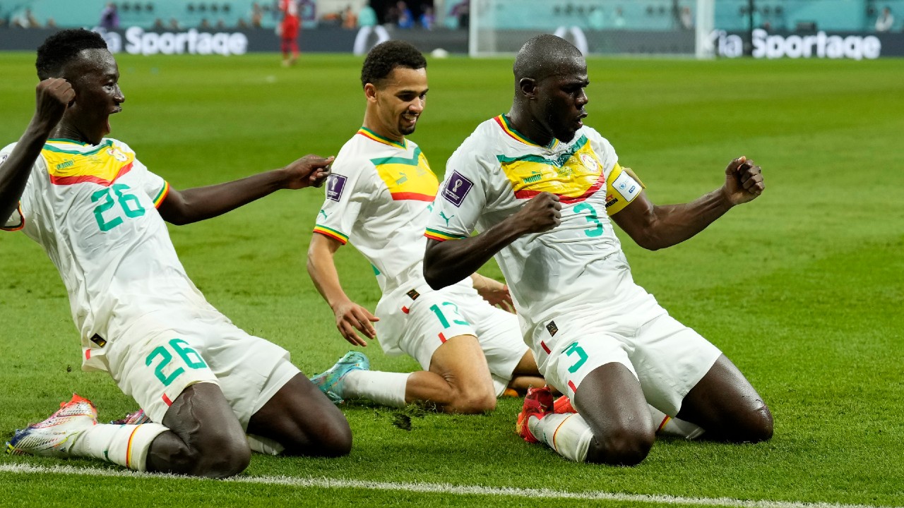 Netherlands, Senegal advance out of Group A after wins on final match day thumbnail